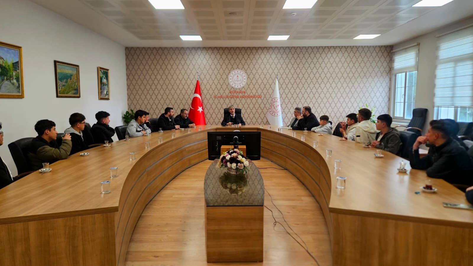 Öğrencilerden Kütahya İl Milli Eğitim Müdürlüğüne Ziyaret1