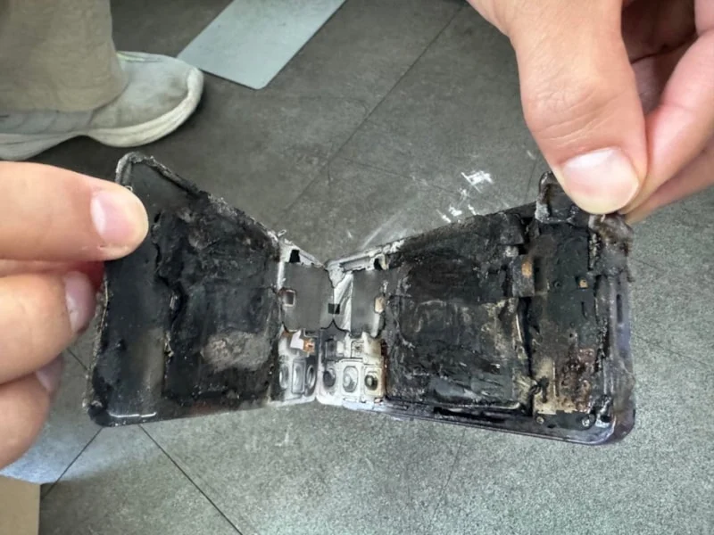 Samsung Galaxy S24 Elde Patladı