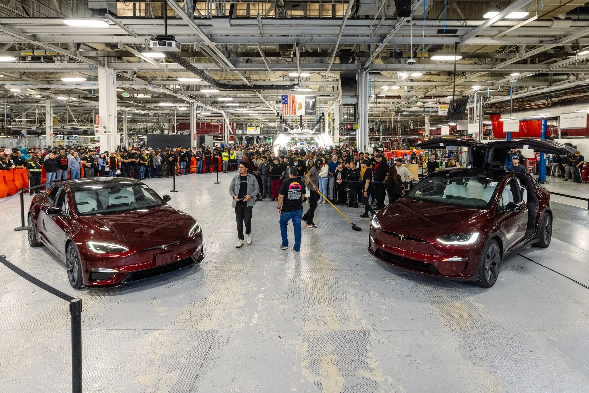 Tesla Model S Ve Model X Üretimi Resmen Sona Erdi Kararı 1