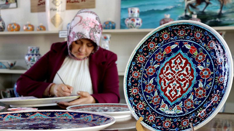 Üniversite Eğitimi Için Geldiği Kütahya'da Çini Ustası Oldu (2)