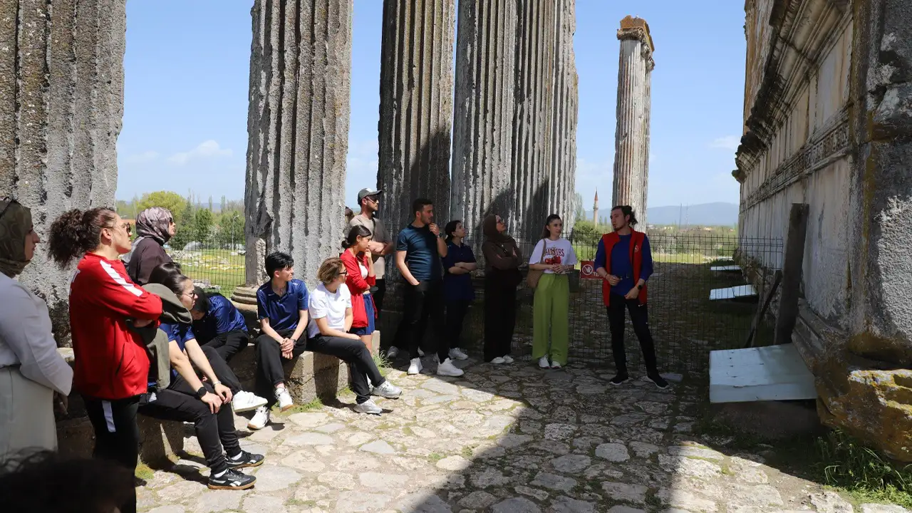 Yurtlig Sporcuları Aizanoi’ni Ziyaret Etti 4