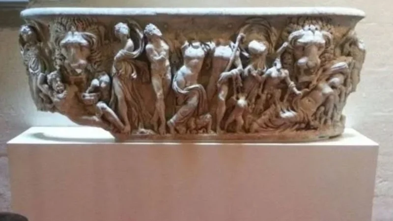 200 Yıl Saksı Sanıldı, Roma Lahdi Çıktı