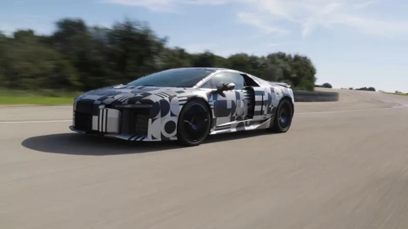 Audi'nin Yeni Süper Otomobili Nuvolari Pistte Görüldü 1
