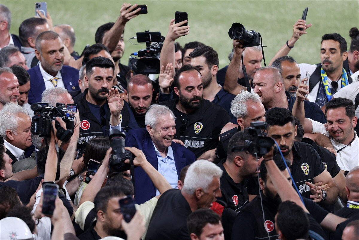Aziz Yıldırım Yeniden Fenerbahçe Başkanı Oldu (3)