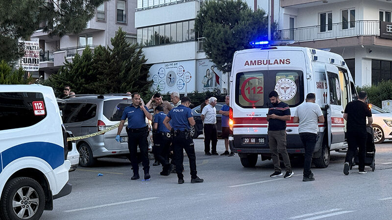 Denizli’de Otomobile Pompalı Tüfekle Ateş Açıldı 2 Kardeş Yaralandı (4)