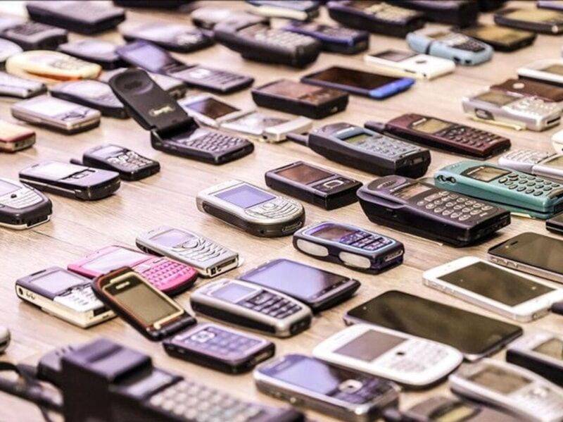 Eski Telefonlar Mini Veri Merkezine Dönüşecek1