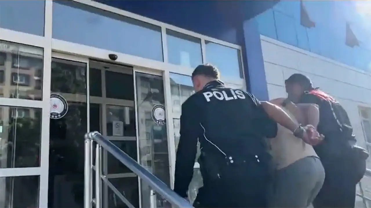 Kırmızı Bültenle Aranan Zanlı, Kütahya’da Yakalandı3