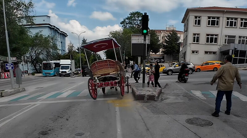 Kütahya Da Fayton Atı Trafiği Birbirine Kattı (1)