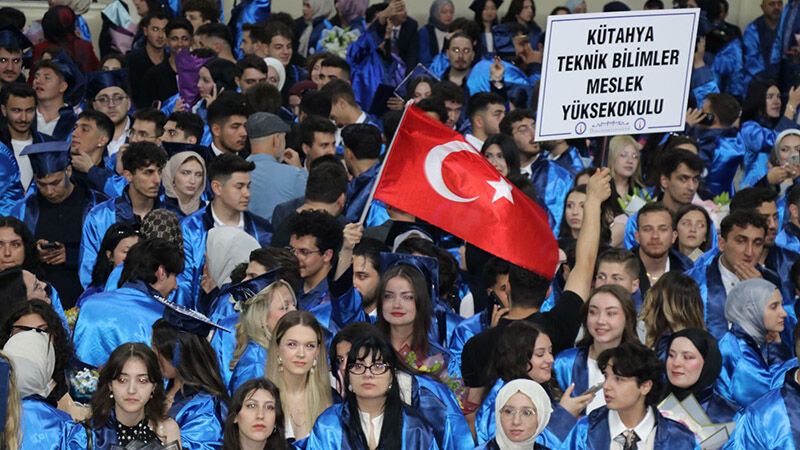 Kütahya Dpü'de Mezuniyet Töreni Düzenlendi (3)