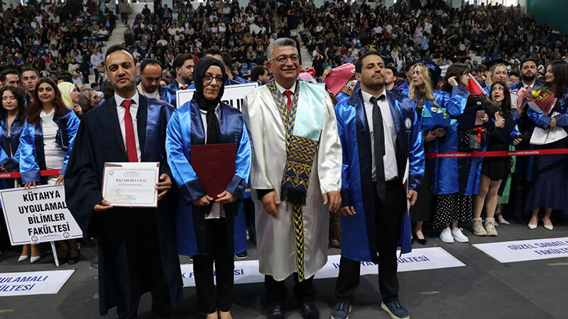 Kütahya Dpü'de Mezuniyet Töreni Düzenlendi (6)