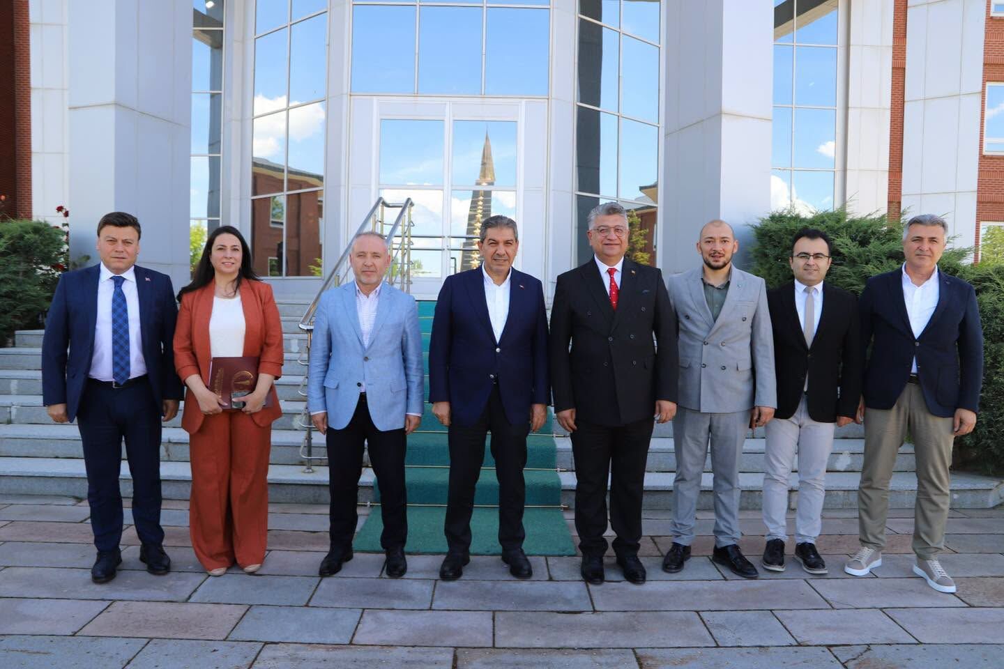 Kütahya Dumlupınar’da Türkiye’nin En Iyi Üniversite Radyosu Ödülü3