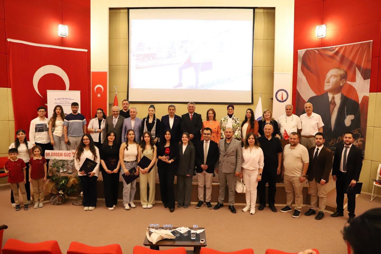 Kütahya Dumlupınar’da Türkiye’nin En Iyi Üniversite Radyosu Ödülü5