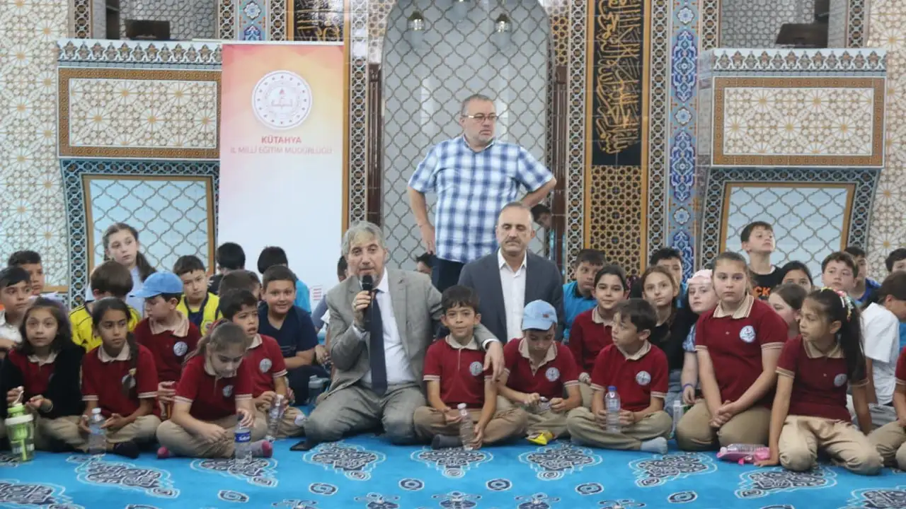 Kütahya Hira Camii’nde Çocuk Şenliği Düzenlendi 2
