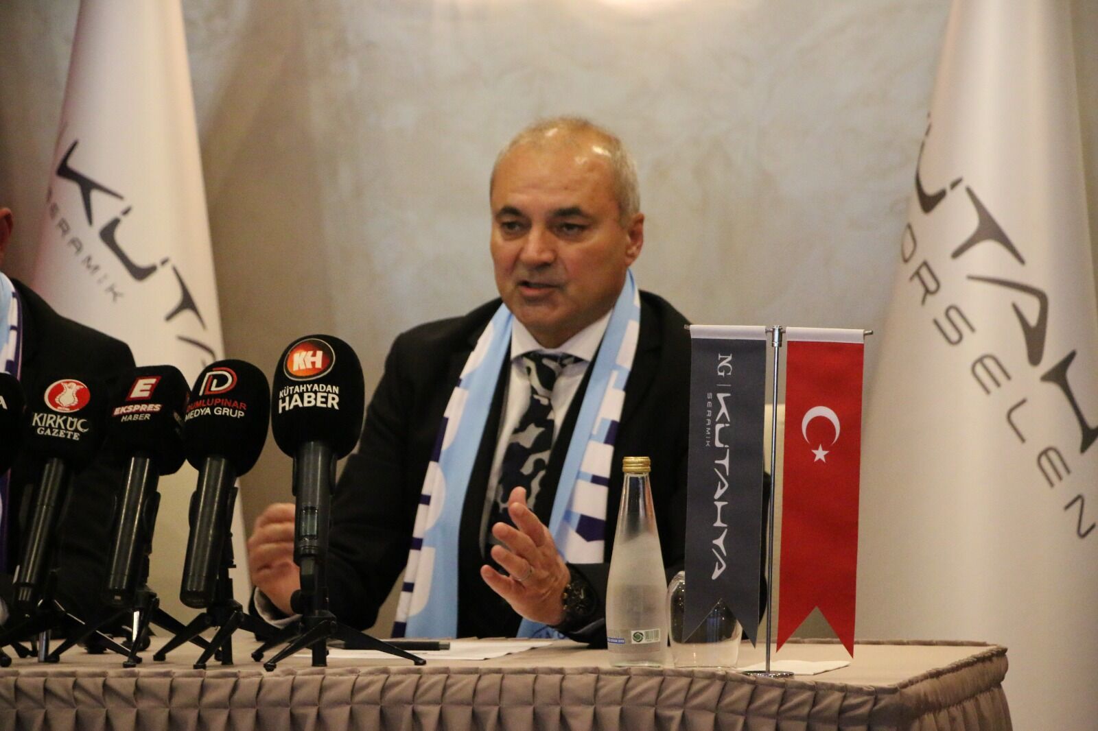 Kütahya Spor’da Teknik Direktör Sözeri Imzayı Attı (4)