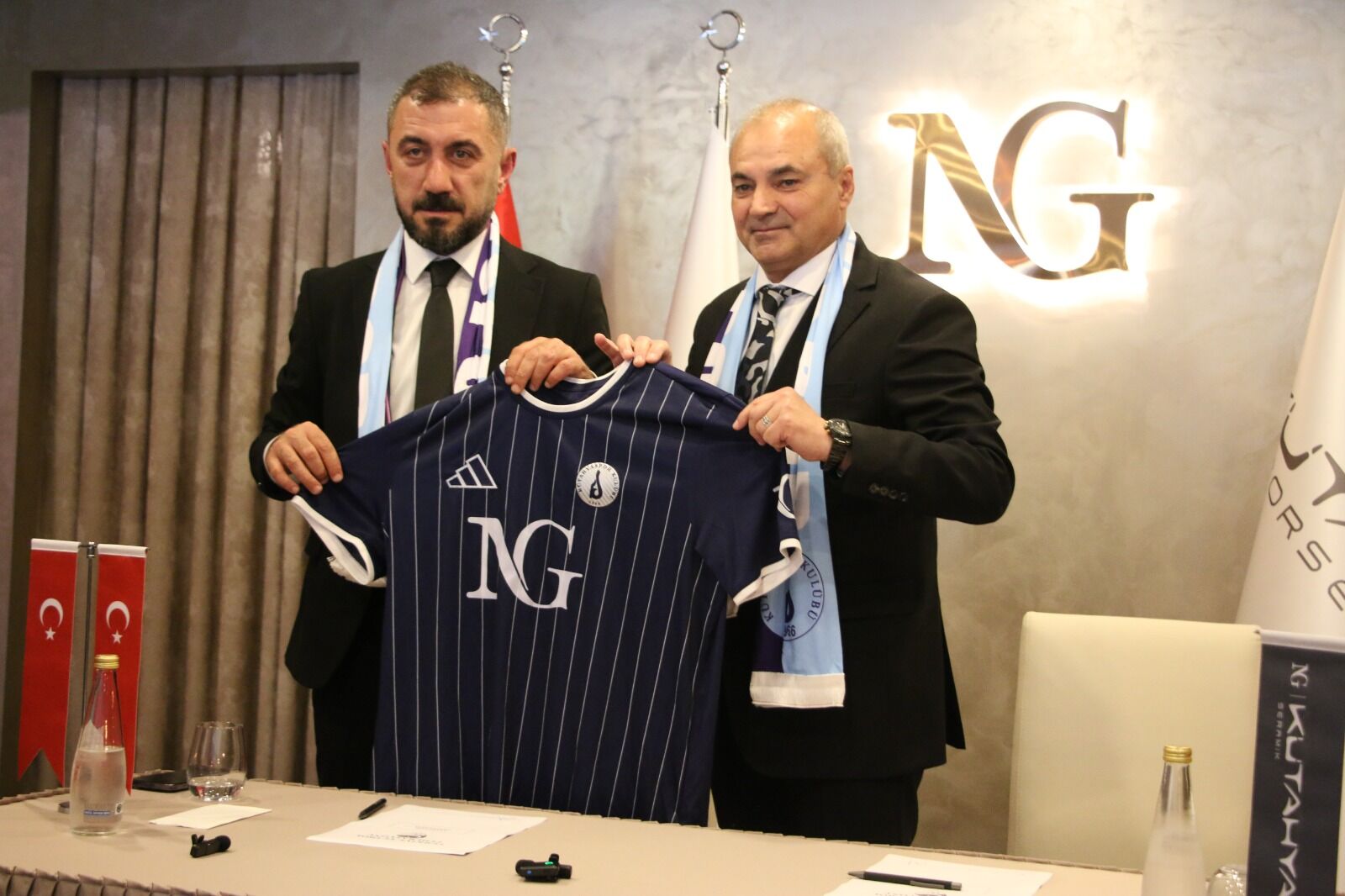Kütahya Spor’da Teknik Direktör Sözeri Imzayı Attı (5)