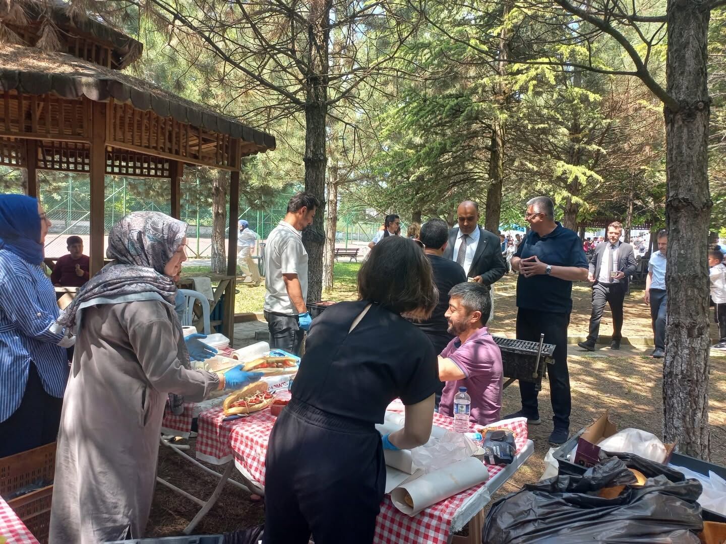 Kütahya’da 75. Yıl Ortaokulu Kermesine Yoğun Ilgi2