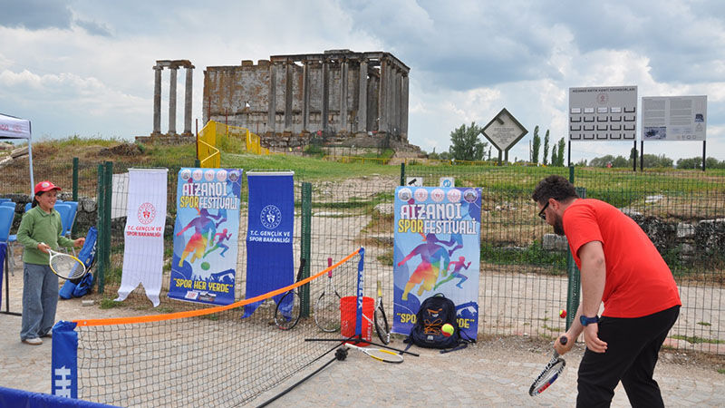 Kütahya’da Aizanoi Antik Kenti’nde Spor Festivali Yapıldı (5)