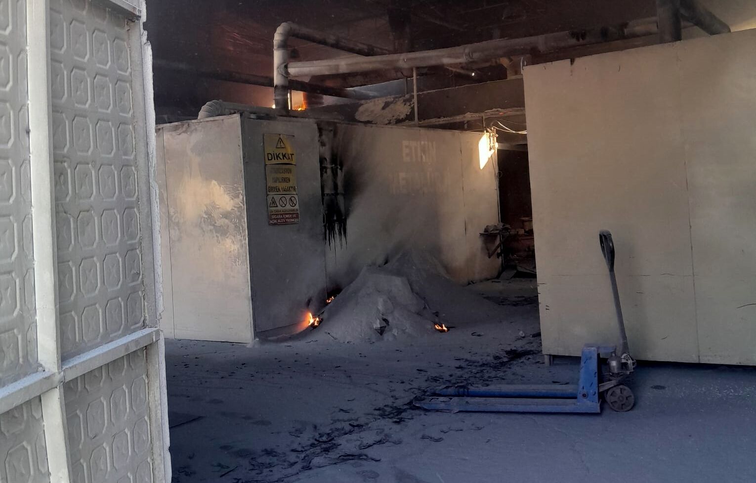 Kütahya'da Alüminyum Işleme Tesisinde Patlama, Yaralılar Var (3)
