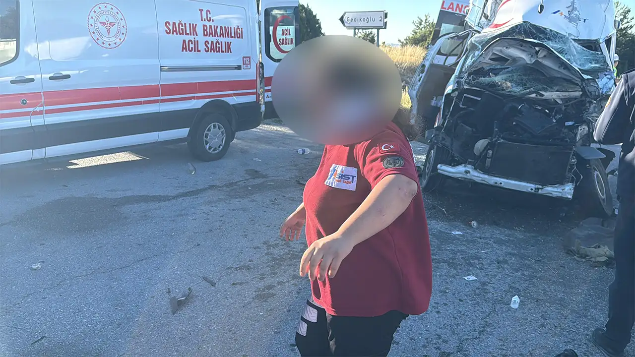 Kütahya'da Ambulans Kazası, Ölü Ve Yaralılar Var4