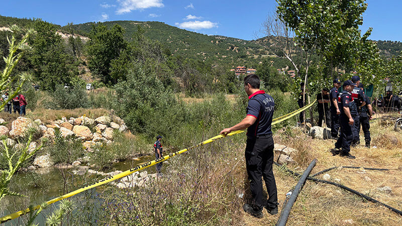 Kütahya’da Barajda Facia, Çiftçi Hayatını Kaybetti (6)