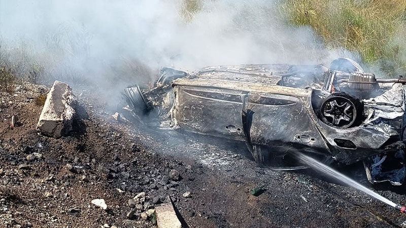 Kütahya’da Devrilen Otomobil Alev Topuna Döndü, Yaralılar Var (5)