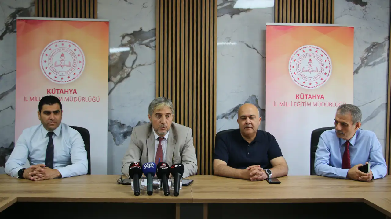 Kütahya’da Eğitim Öğretim Dönemi Değerlendirildi (4)