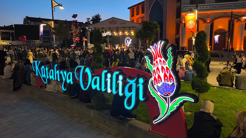 Kütahya’da Germiyan Festivali’nde “Alpler” Konseri Coşkusu (2)