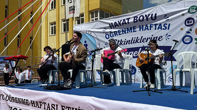 Kütahya’da “Hayat Boyu Öğrenme Haftası” Kutlandı (1)