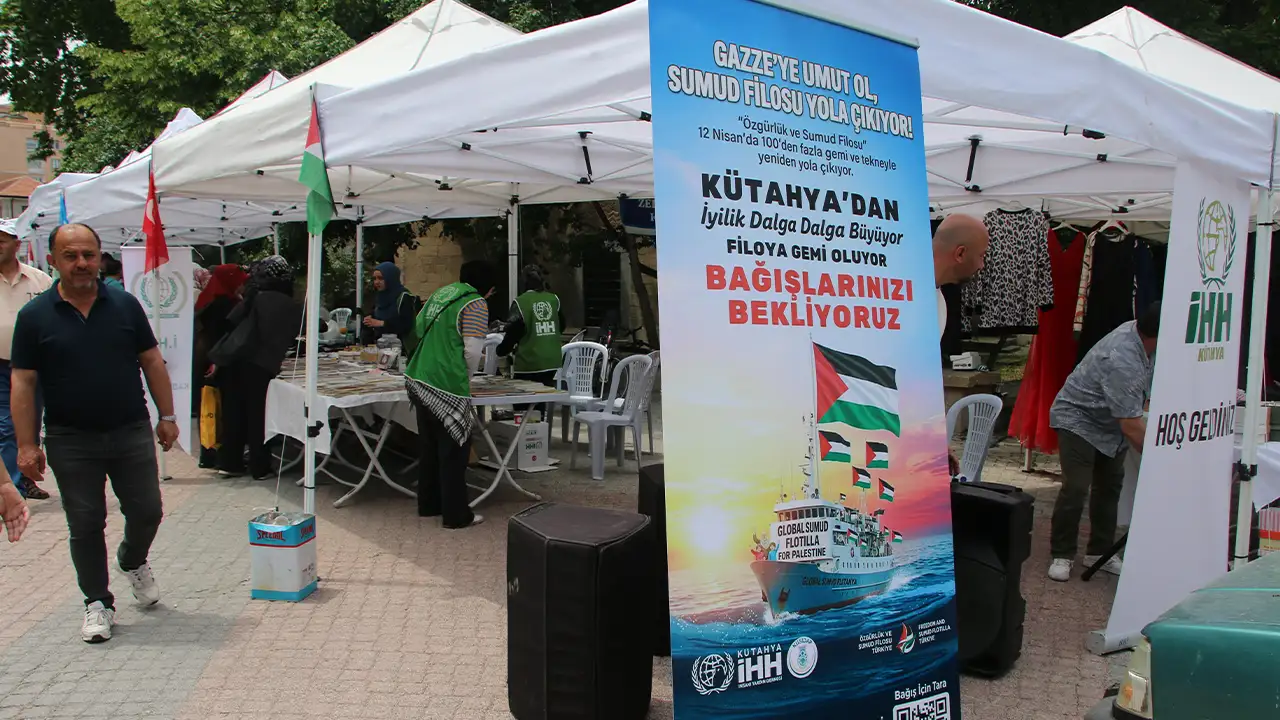 Kütahya’da Hayır Çarşısı Ve Müzik Ziyafeti5