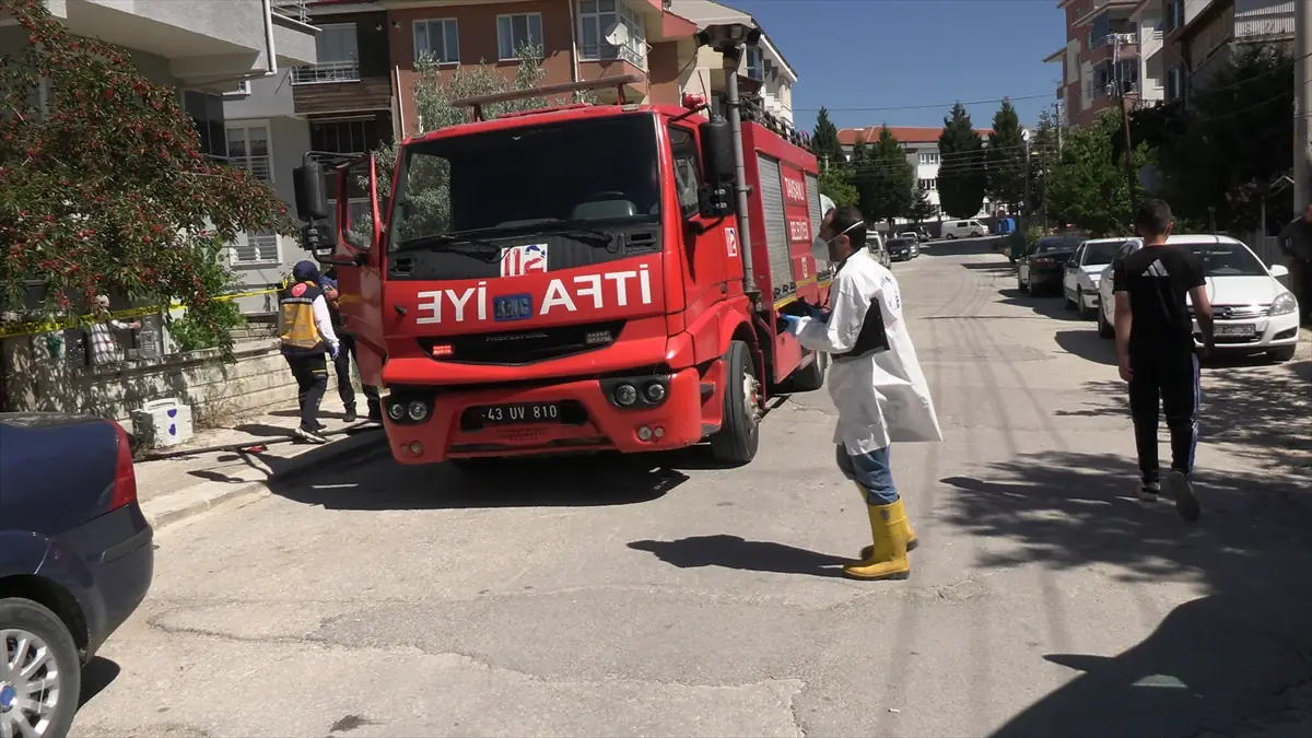 Kütahya’da Iki Katlı Evde Yangın, 1 Ölü