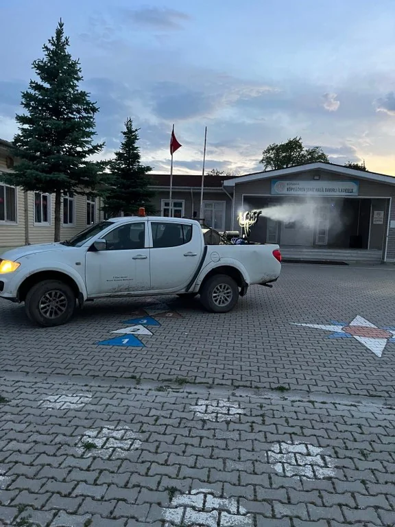 Kütahya’da Ilaçlama Ve Temizlik Çalışmaları Sürüyor 2