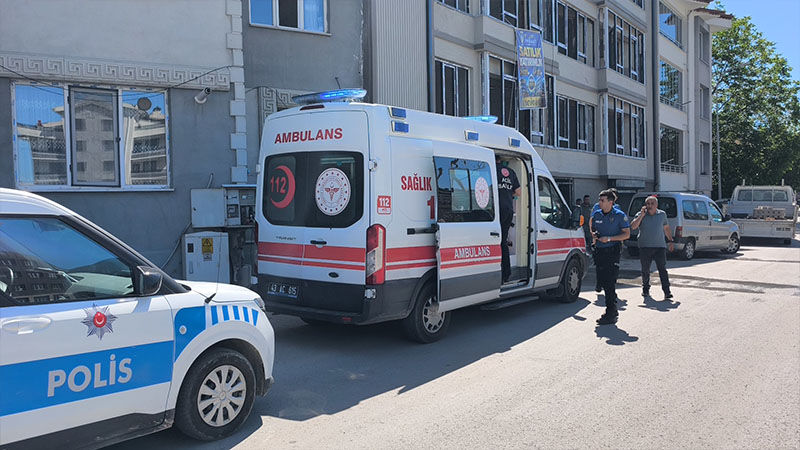 Kütahya’da Inşaattan Düşen Işçi Yaralandı (4)