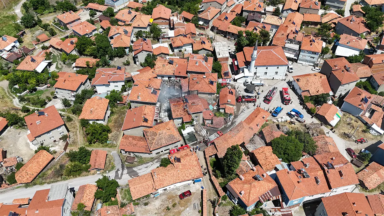 Kütahya'da Köyde Büyük Yangın3