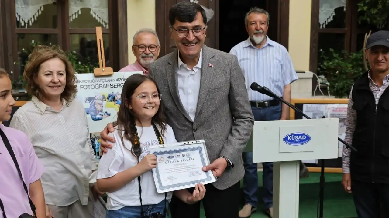 Kütahya’da Minik Fotoğrafçıların Eserleri Sergilendi