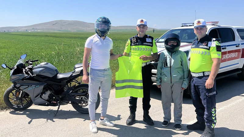 Kütahya’da Motosiklet Sürücülerine Görünürlük Desteği (2)