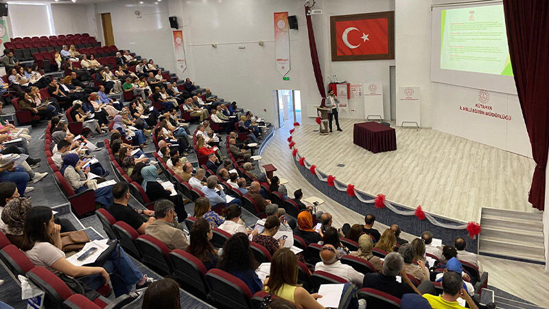 Kütahya’da Öğretmenlere Sosyal Destek Modeli Anlatıldı (2)