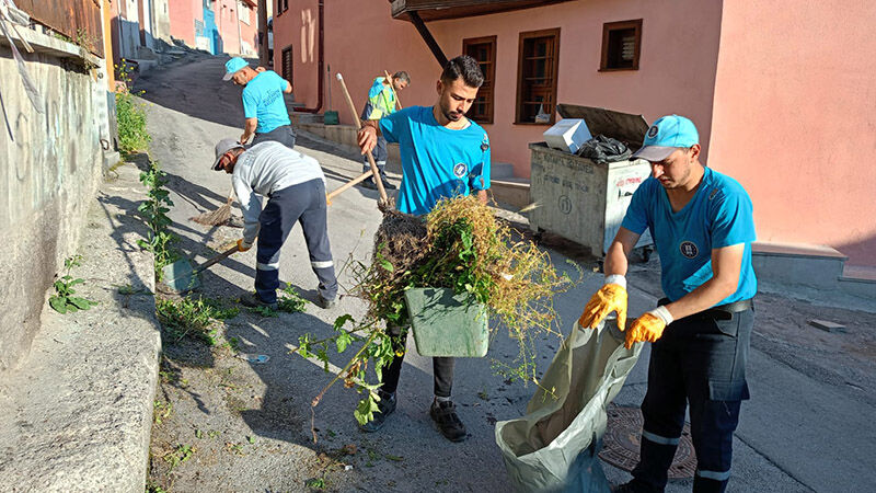 Kütahya’da Yüksek Kahve Çevresi Temizlendi (3)