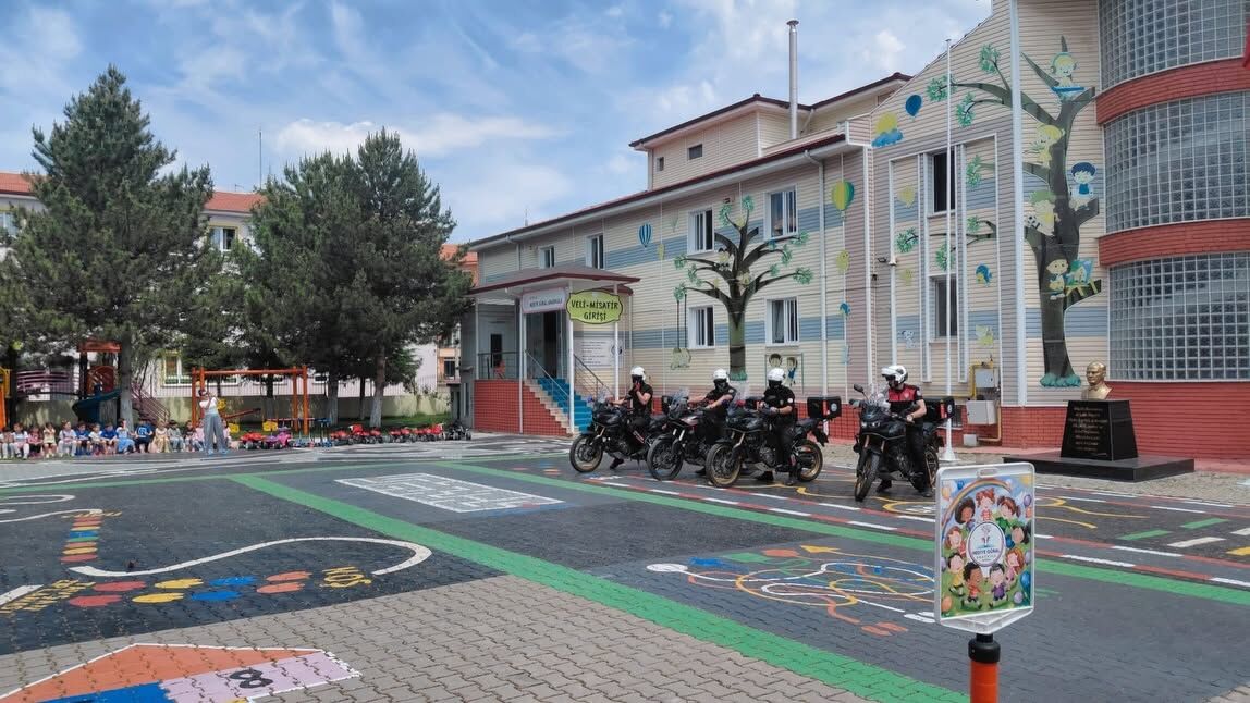 Kütahya'da Yunus Timleri Minik Öğrencilerle Buluştu5