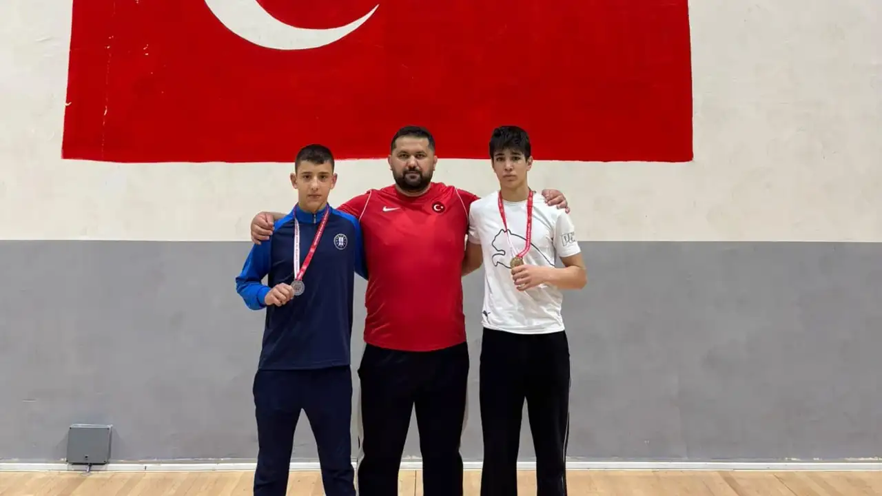 Kütahyalı Güreşçilerden Anali̇g’de 5 Madalya Başarısı