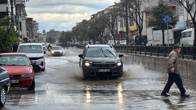 Meteoroloji Kütahya’yı Sarı Kodla Uyardı (3)-1