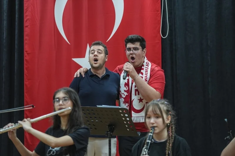 Milli Takım Marşını Bursalı Öğrenciler Besteledi2