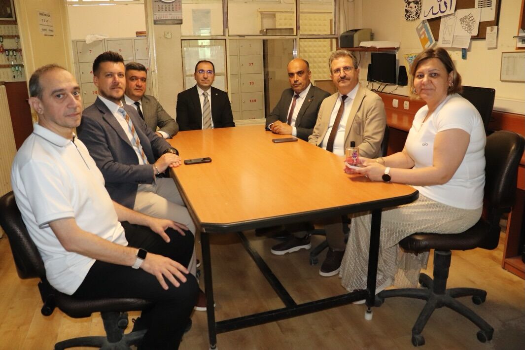 Tavşanlı Kaymakamın'dan Mesleki Eğitim Okuluna Ziyaret