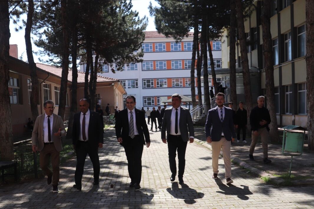 Tavşanlı Kaymakamın'dan Mesleki Eğitim Okuluna Ziyaret3
