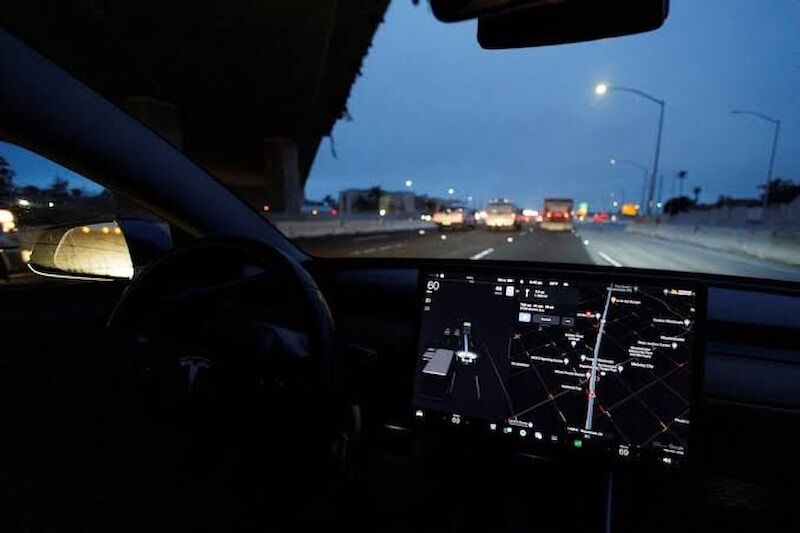 Tesla Otopilot Kazasında Bir Kişi Hayatını Kaybetti3