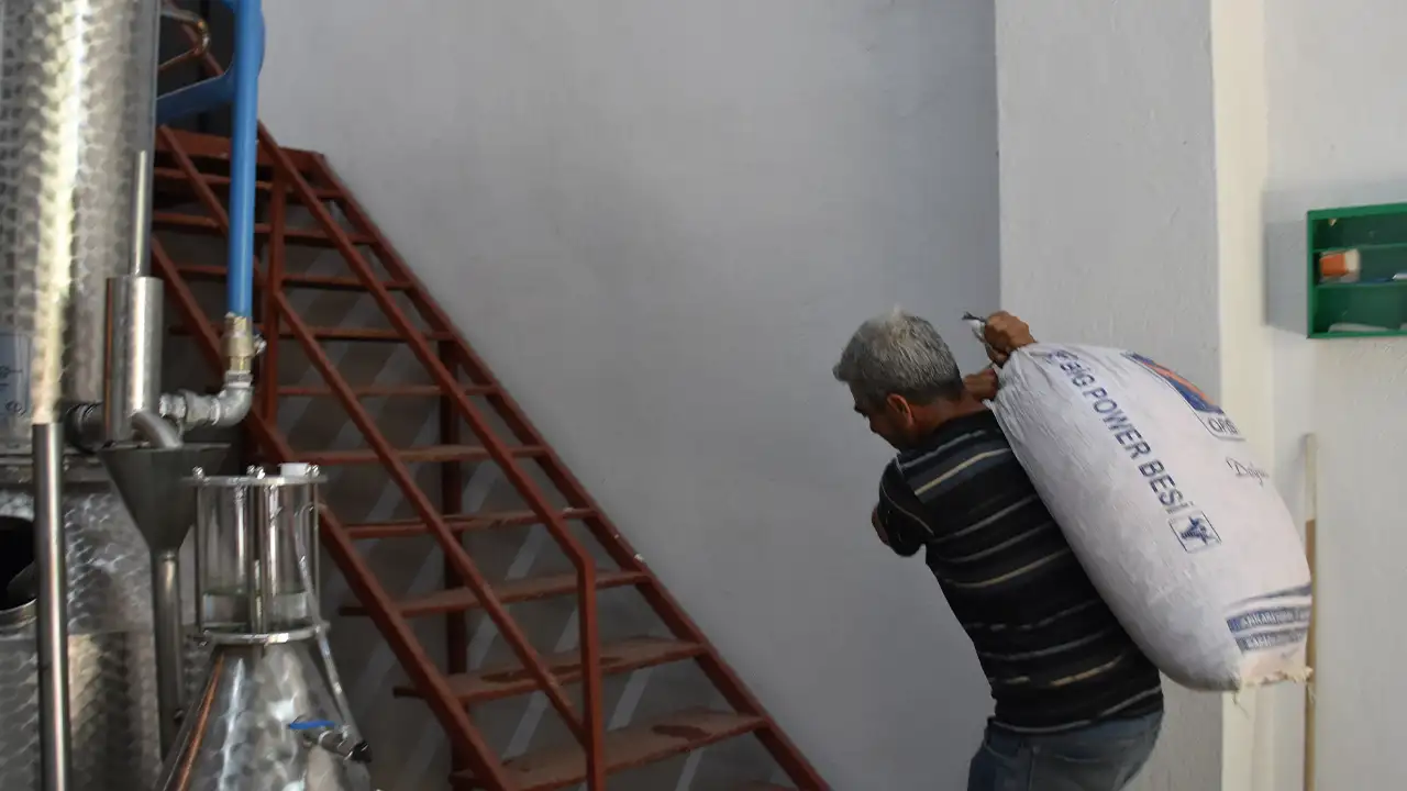 Tkdk Desteğiyle Köyüne Gül Yağı Tesisi Kurdu 6