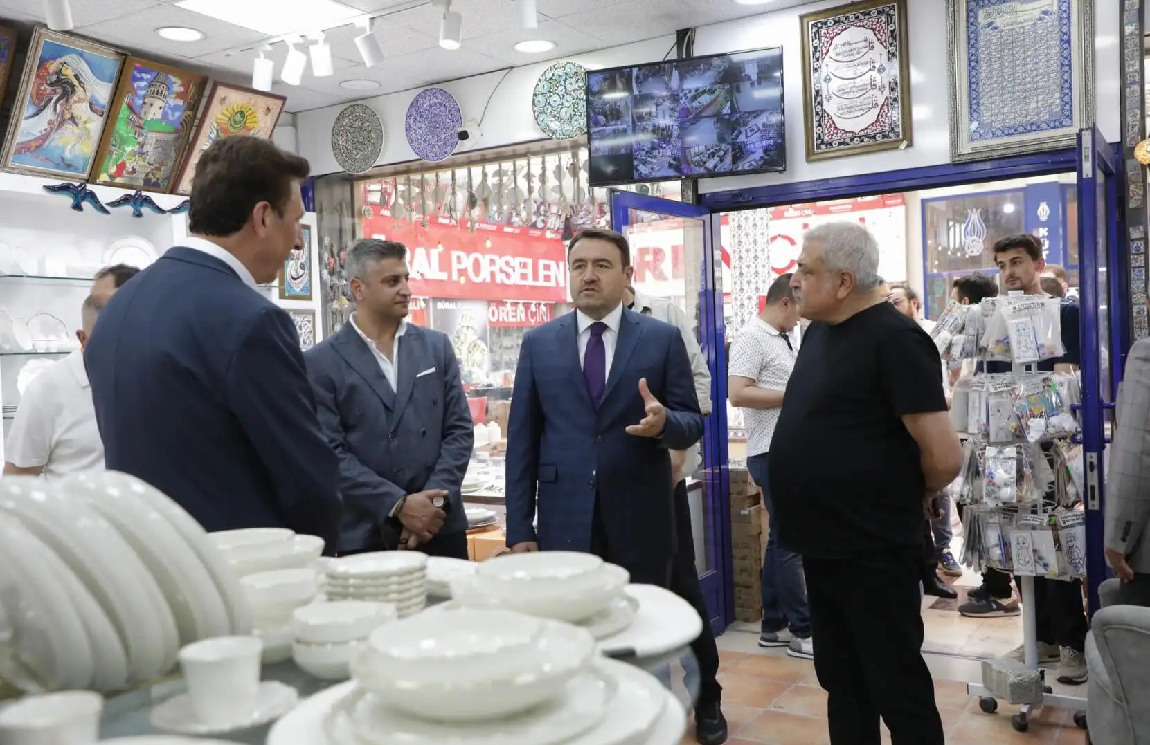 Vali Işın’dan Kervansaray Çiniciler Çarşısı’na Ziyaret 1