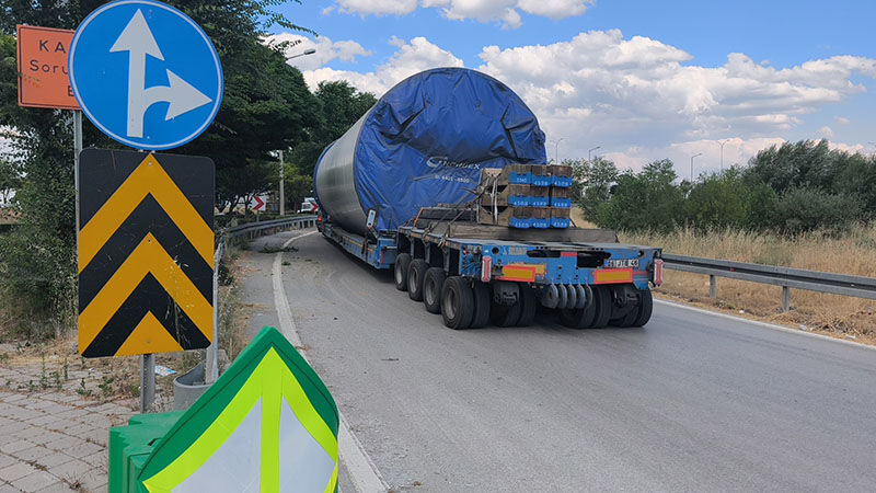 Dev Rüzgar Gülü Gövdeleri Kütahya'dan Böyle Geçti (4)