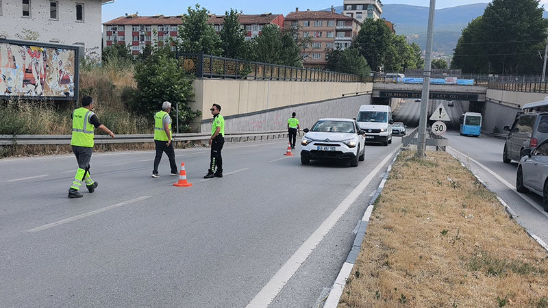 Dev Rüzgar Gülü Gövdeleri Kütahya'dan Böyle Geçti (7)