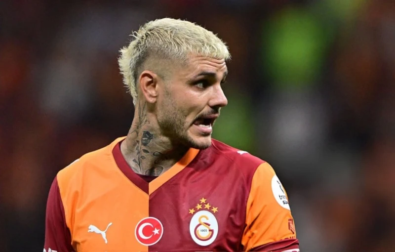 Galatasaray'da Icardi Krizi Kapıda Mı Okan Buruk Sessizliğini Bozdu (2)