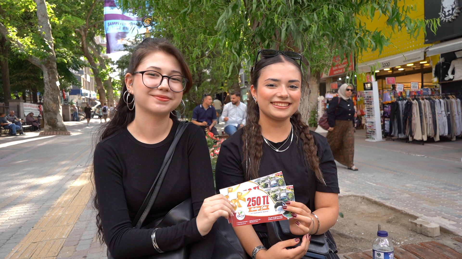Kent Park’ı Takip Eden, Indirim Kuponunu Kazanıyor (2)